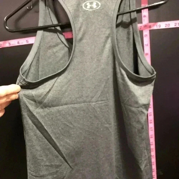 Under Armor Loose Fit, Racerback, scoop neck, lAthletic Tank Top - Picture 2 of 5
